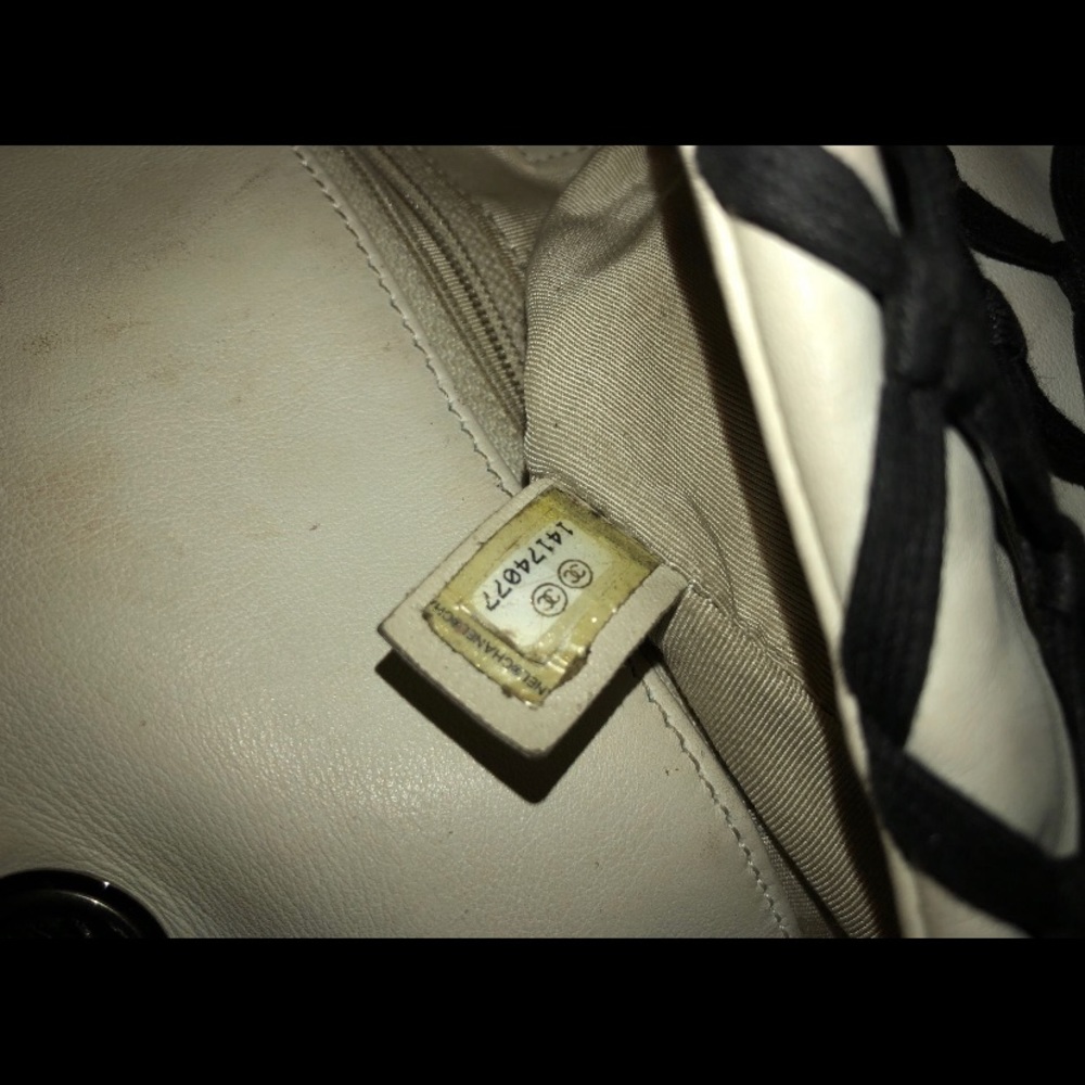 6600$ CHANEL BAG FOR ONLY 2200$ - Picture 4 of 5